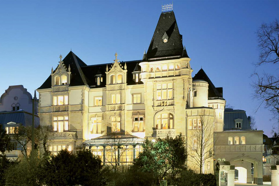 Deluxe-Hotel Villa Kennedy Frankfurt am Main FAY Projects GmbH